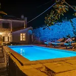 Palazzo Limone With Pool By Guide Villa Nerezine