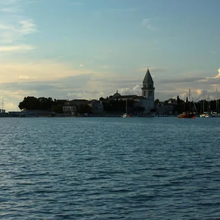 Palazzo Limone With Pool By Guide