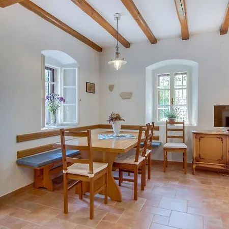 Palazzo Limone With Pool By Guide